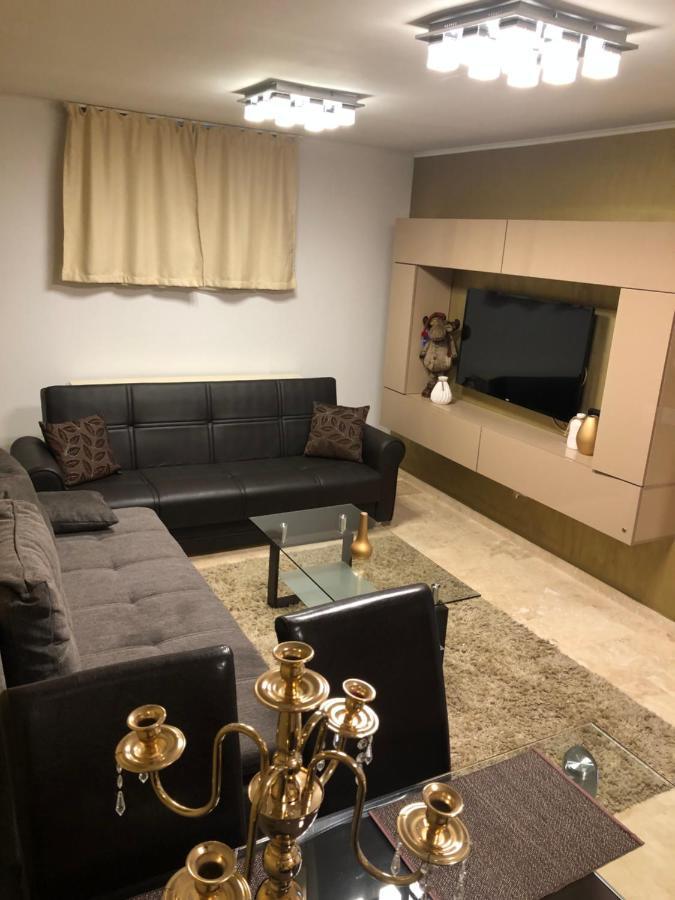 Apartament Nicolle Apartment Пояна Брашов Екстериор снимка