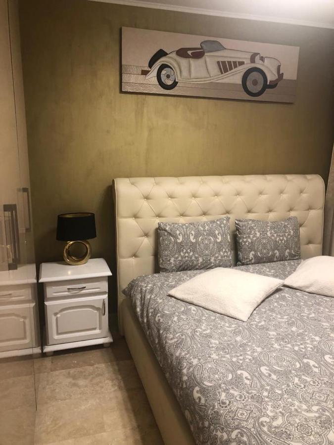 Apartament Nicolle Apartment Пояна Брашов Екстериор снимка