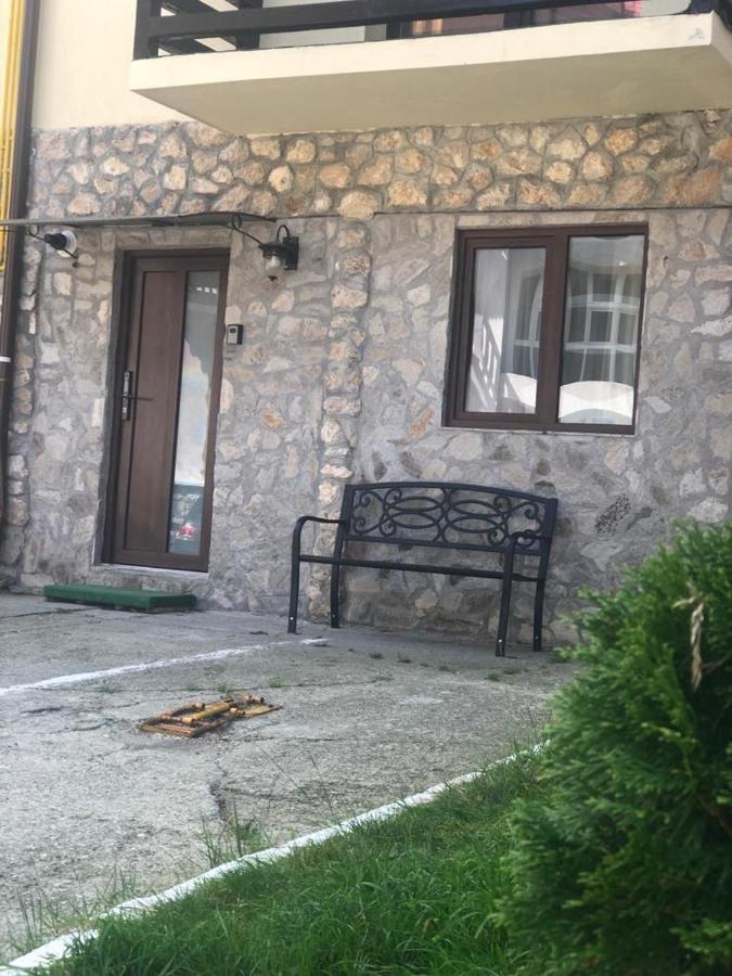 Apartament Nicolle Apartment Пояна Брашов Екстериор снимка